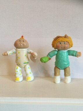 Rare VINTAGE 1984 Miniature CABBAGE PATCH KIDS POSEABLE PVC FIGURES